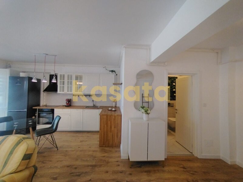 Studio mobilat de inchiriat | Ivory | Balcon